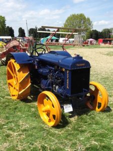 1930's Fordson painted by Colour Dynamics